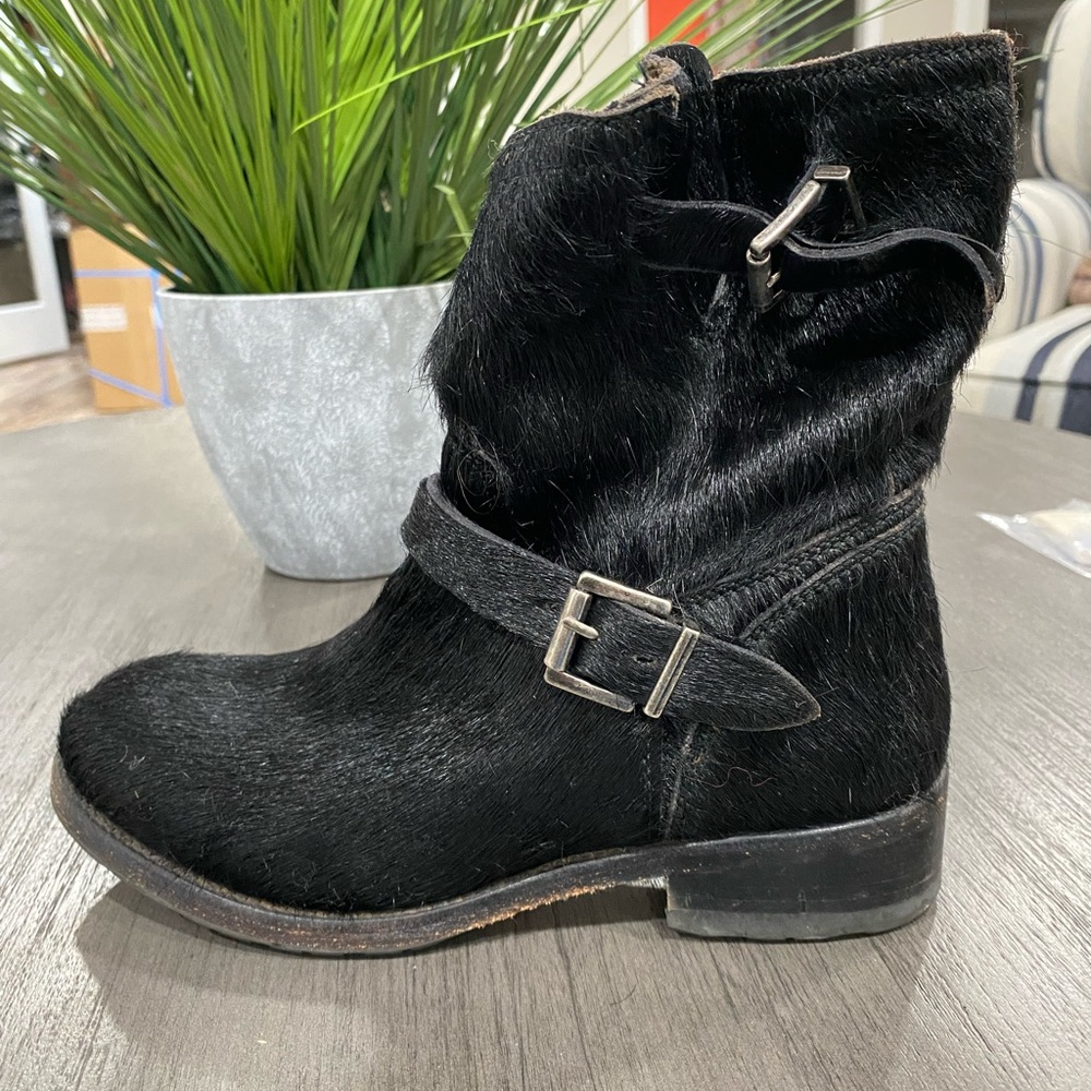Authentic PENELOPE CHILVERS Pony Calf Hair Black Buckle Boots